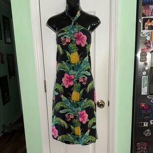 Tommy Bahama Tropical Print 100% Silk Halter Dress Vacation Chic Sexy Size 10